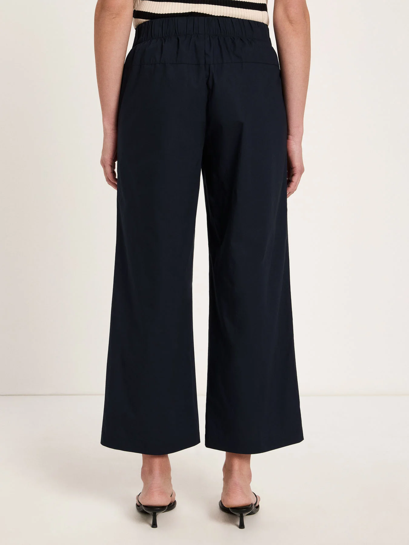 Verkürzte Hose (GOTS) - Image 6